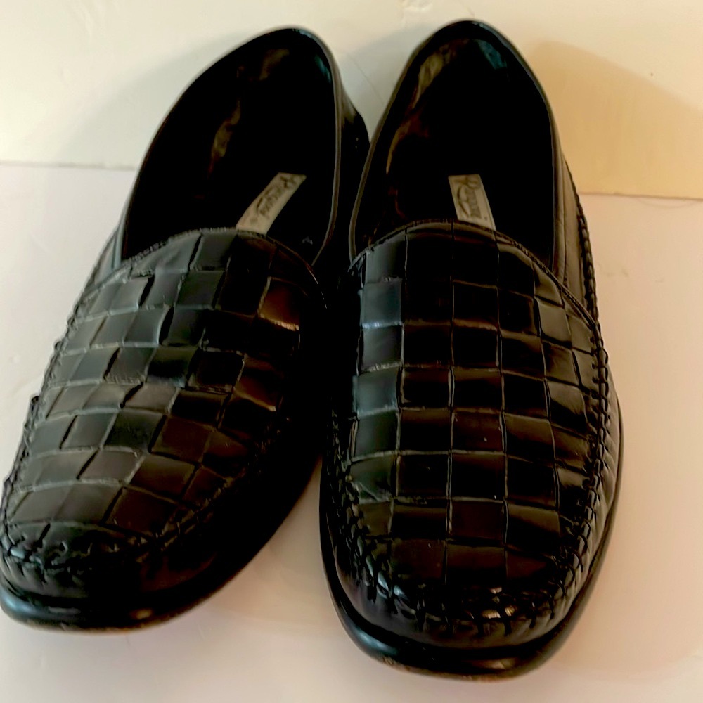 Rangoni Italian Black Woven Leather Loafers Sz 10 1/2